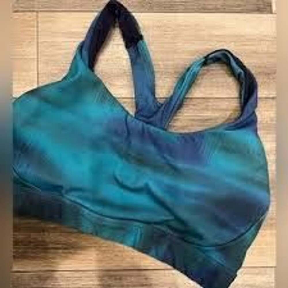 Athleta Ultimate Printed Bra